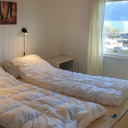 Beautiful Home In Vallavik With Kitchen Bu 外观 照片