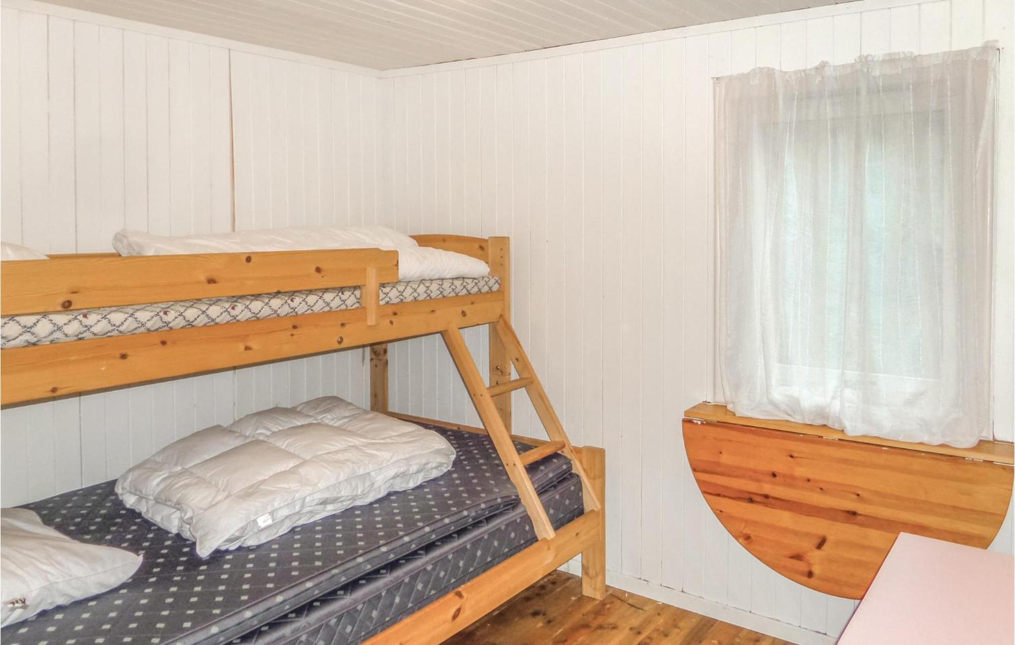 Beautiful Home In Vallavik With Kitchen Bu 外观 照片
