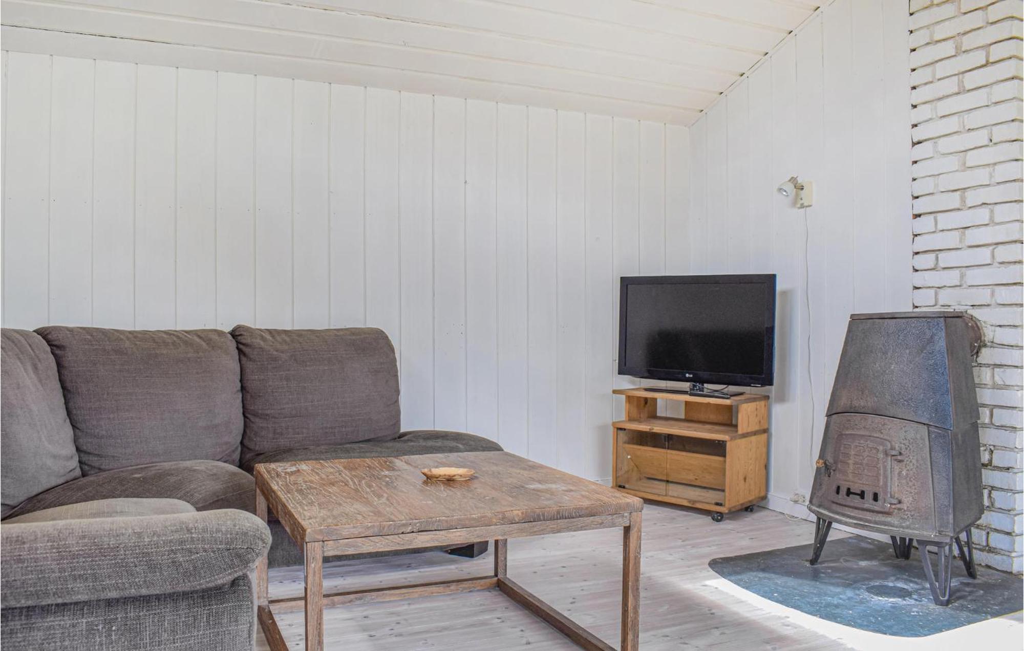 Beautiful Home In Vallavik With Kitchen Bu 外观 照片
