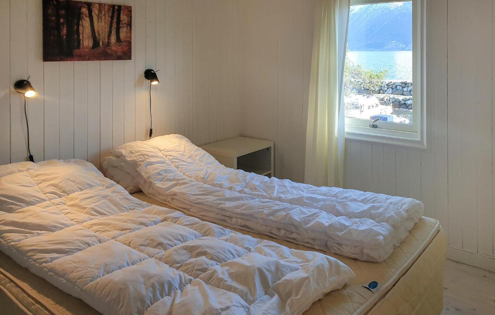 Beautiful Home In Vallavik With Kitchen Bu 外观 照片